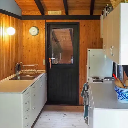 Wooden Summer House By Kattegat And Isefjord Feriehus Hundested